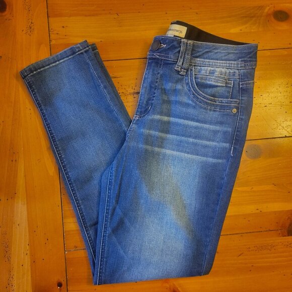 NWOT Distressed Democracy Ab-Technology Blue Jeans (light Skinny) - Size 8 - Picture 7 of 13